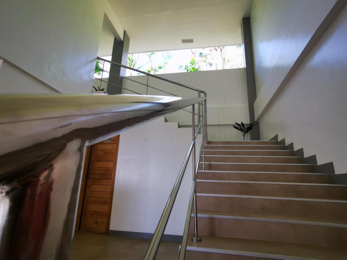 Sunset Cove Beach & Dive Resort Romblon Εξωτερικό φωτογραφία